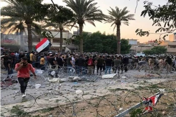 கொலை முயற்சி "ட்ரோன்" தாக்குதலில் இருந்து தப்பிய ஈராக்கிய பிரதமா்