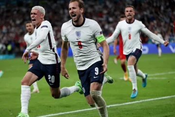 யூரோ கிண்ணம் இறுதிப் போட்டிக்குள் முதன்முறையாக நுழைந்த இங்கிலாந்து