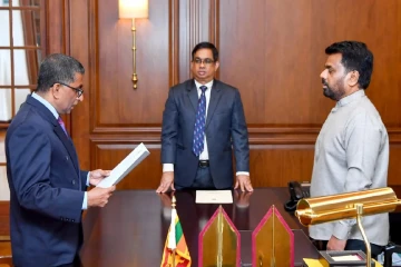 மத்திய மாகாண புதிய ஆளுநர் பதவிப் பிரமாணம்