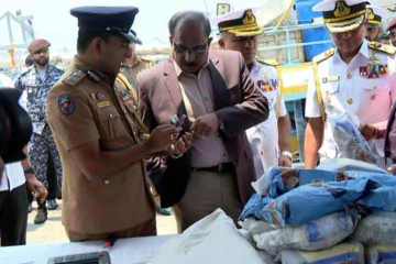 නාවික හමුදාව භාරයට ගත් නෞකාවට මත්කුඩු ලබාදී ඇත්තේ ඉරාන යාත්‍රාවකින් බවට තොරතුරු