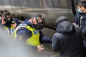 மர்மமான முறையில் வாகனத்தில் உயிரிழந்து கிடந்த சடலம்...கனடாவில் அதிர்ச்சி சம்பவம்