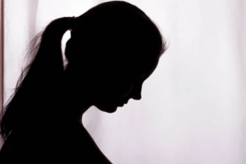 கணவரை போட்டுத்தள்ள மனைவி போட்ட பிளேன்! அழுகிய நிலையில் கிடந்த சடலம் - காவல்துறையினருக்கே ஷாக்