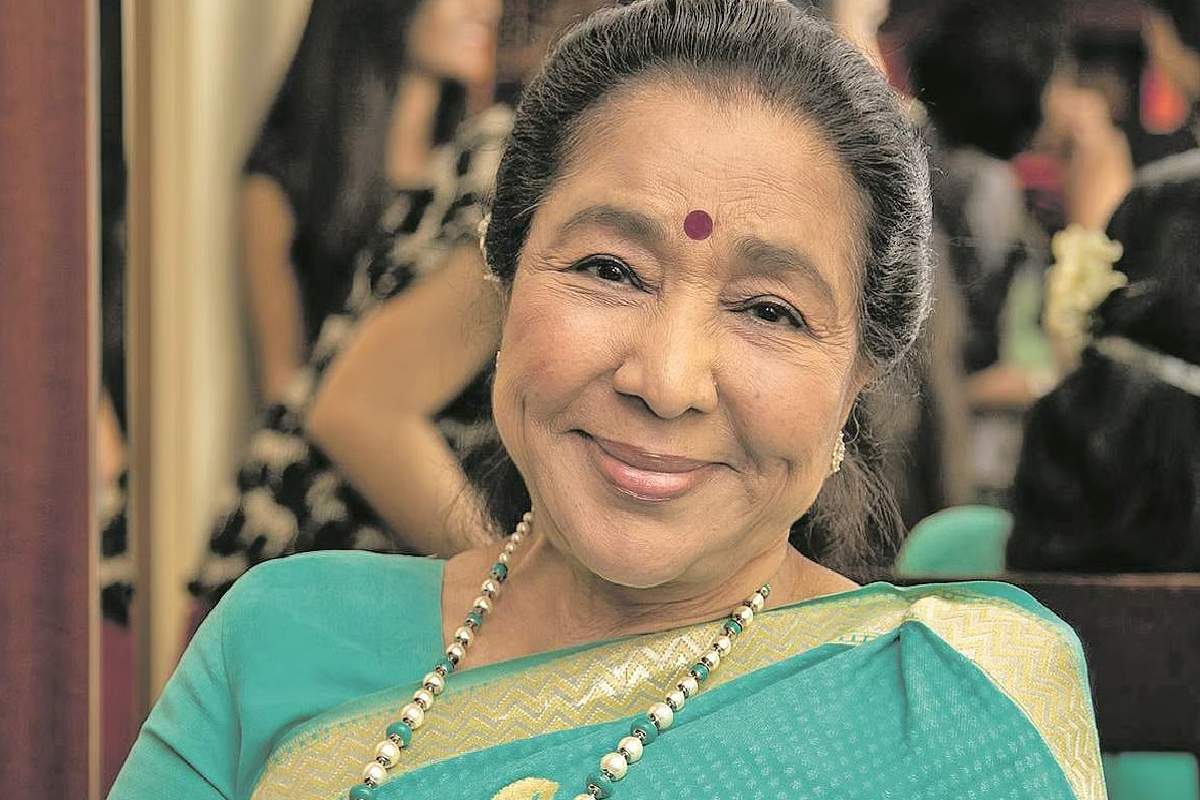 இந்தியாவின் பிரபல பின்னணி பாடகி ஆஷா போஸ்லே காலமானார் | Asha Bhosle Passes Away