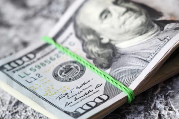 இந்தியாவிடமிருந்து  மேலும் 1.5 பில்லியன் டொலர் கடன் பெறும் இலங்கை!