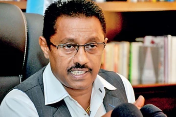 ஜனக்க ரத்னாயக்கவிடம் 15 இலட்சம் ரூபாயை கப்பம் பெற்ற மூவர் கைது