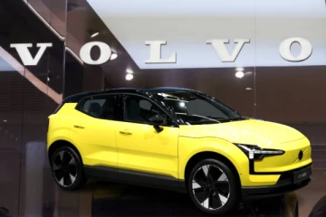 பேட்டரி தீப்பிடிக்கும் அபாயம்- 40,000 மின்சார SUV-களை திரும்பப் பெறும் Volvo
