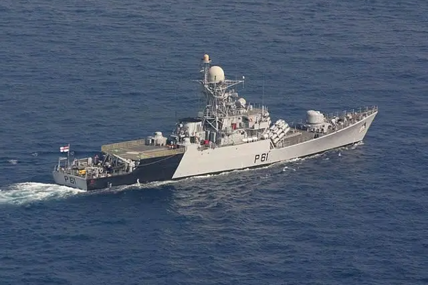 கொர்வெட் ஏவுகணையுடன் திருகோணமலையை வந்தடைந்துள்ளது 