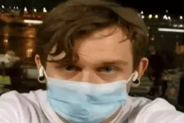 மாஸ்கை கழற்றிய இங்கிலாந்து இளைஞருக்கு நேர்ந்த கதி - நொந்துபோன மக்கள்