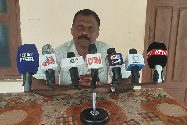 மாவீரர் துயிலுமில்லங்களில் இருந்து இராணுவம் வெளியேற வேண்டும் : விடுக்கப்பட்டுள்ள கோரிக்கை | Sl Army Must Withdraw From The Thuyilum Illam