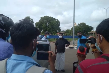 யாழில் தமிழர்களின் காணிகளை அபகரிக்க கடற்படை மேற்கொண்ட முயற்சி