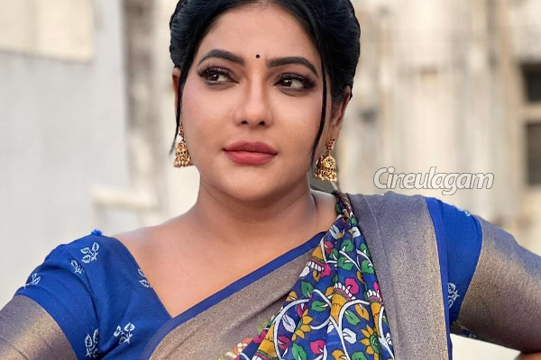 ஆன்ட்டி என சொன்னவருக்கு பளார் விட்ட பாக்கியலட்சுமி நடிகை ரேஷ்மா! பேட்டியில் கொந்தளித்த நடிகை | Reshma Pasupuleti Slaps Anchor For Calling Aunty