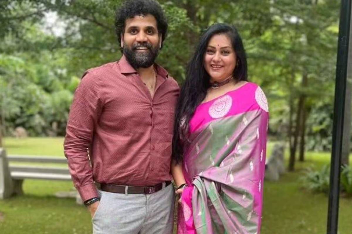 தற்கொலை செய்து கொள்ள எண்ணினேன்- நடிகை நமீதா | Namitha To Come Out Of Depression தற்கொலை செய்து கொள்ள எண்ணினேன்- நடிகை நமீதா | Namitha To Come Out Of Depression