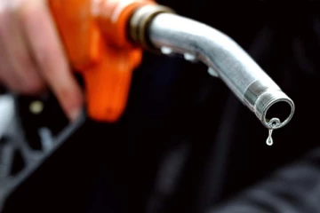 ඉන්ධන මිලේ සුළු වැඩිවීමක්.