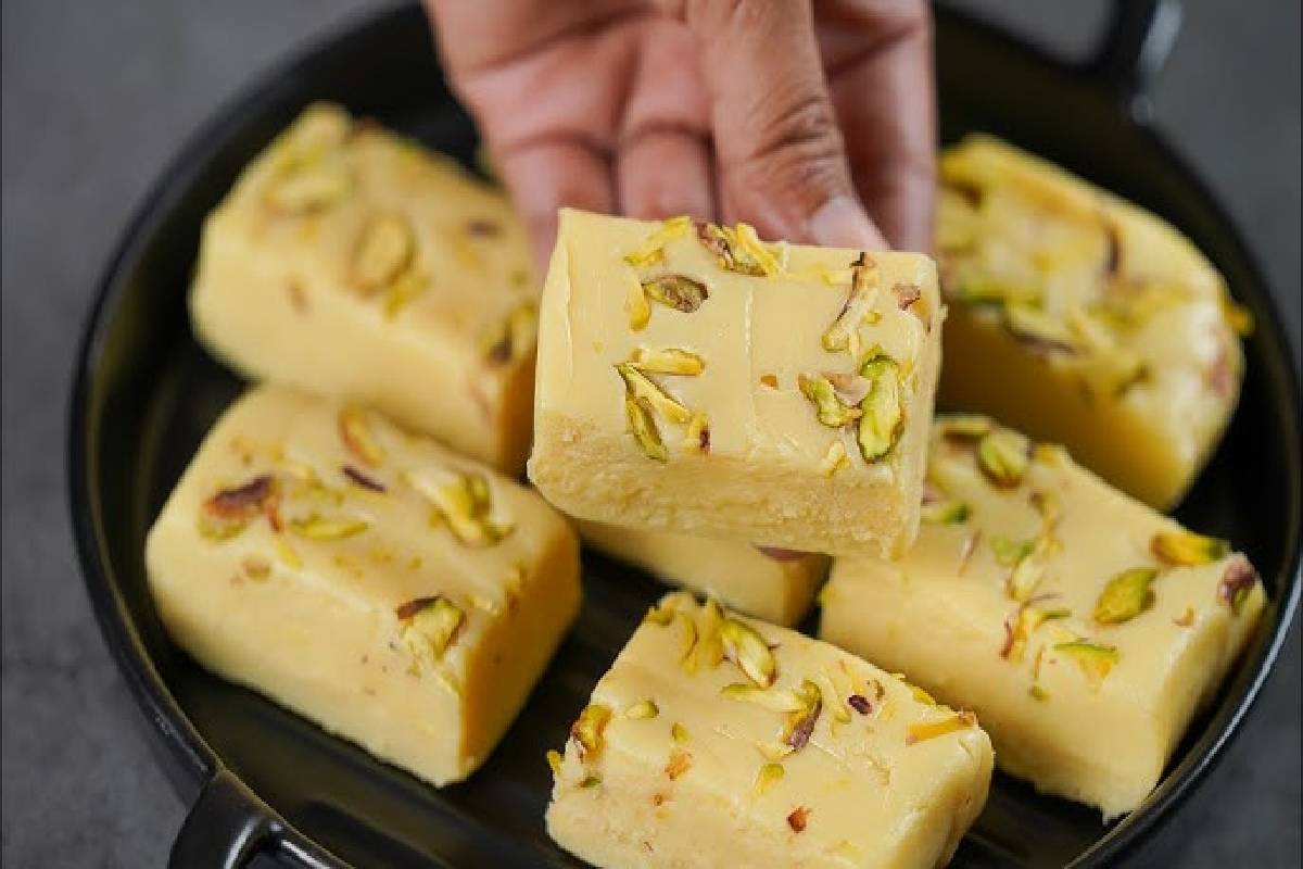 புரதச்சத்து நிறைந்த வேர்க்கடலை பர்ஃபி - வாயில் கரையும்படி இப்படி செய்ங்க | Protein Rich Peanut Barfi Recipe In Tamil புரதச்சத்து நிறைந்த வேர்க்கடலை பர்ஃபி - வாயில் கரையும்படி இப்படி செய்ங்க | Protein Rich Peanut Barfi Recipe In Tamil