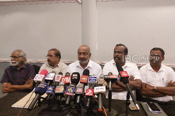 தேர்தல் பரபரப்பில் சூடு பிடித்துள்ள கட்சி பிரிவினைகள்! | Local Election Telo Plote Jaffna Meeting Disision