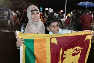 போராட வீதியில் இறங்கிவிட்டேன் - இலங்கை முஸ்லிம் பெண்ணின் பரபரப்பு பேட்டி