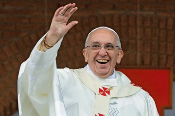 சொகுசு கார் முதல் பல ஆயிரம் டொலர் சம்பளம் வரை! போப் பிரான்சிஸ் செய்த நெகிழ்ச்சி செயல்கள்