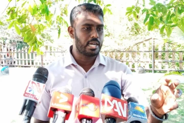 அரசாங்கம் பொருளாதாரக் கொள்கையில் தோல்வியடைந்து நாட்டை நிருவகிக்க முடியாமல் இருக்கின்றது : கி.சேயோன்