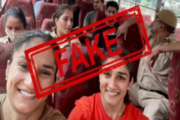 போராட்டத்தில் செல்பி எடுத்து மகிழ்ந்த வீராங்கனைகள்.? - தீயாய் பரவும் போலி புகைப்படங்கள்