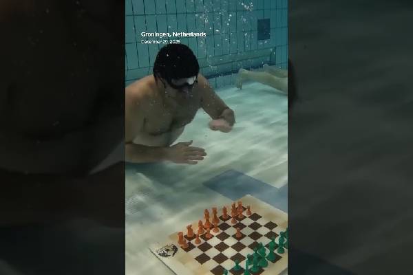 நீருக்கு அடியில் சதுரங்கப் போட்டி ; உலக செம்பியன் பட்டத்தைத் தட்டிச் சென்றது நெதர்லாந்து | The Netherlands Won The World Cup Title