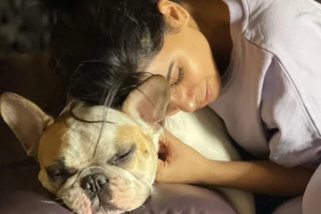 தெறி பட சமந்தாவா இது? படுக்கையில் இருந்தப்படி கொடுத்த ரியாக்ஷன்