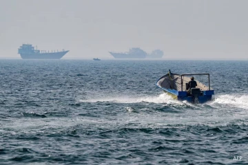 எண்ணெய்க் கப்பல்களுக்கு மாற்றுப் பாதை: ஈரான் அறிவிப்பு