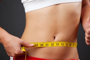 இடுப்பில் உள்ள கொழுப்பை எளிதில் குறைக்கலாம்; இதோ சில எளிய வழிகள்