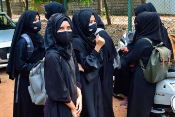 ஹிஜாப் அணிந்து தேர்வெழுத தடை; தேர்வாணையம் புதிய அறிவிப்பு - முஸ்லிம் அமைப்புகள் எதிர்ப்பு!