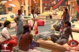 பிக்பாஸ் 10 வீட்டில் இருந்து இந்த வாரம் வெளியேறிய போட்டியாளர் யார் தெரியுமா?