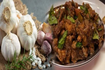 அசத்தல் சுவையில் பூண்டு மிளகு சிக்கன் வறுவல்... இப்படி ஒரு முறை செய்து பாருங்க