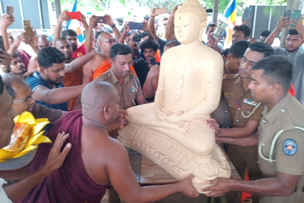 திருகோணமலை புத்தர் சிலை விவகாரம் ; சம்பவம் தொடர்பான பொலிஸாரின் பூரண விளக்கம் | Trincomalee Buddha Statue Controversy திருகோணமலை புத்தர் சிலை விவகாரம் ; சம்பவம் தொடர்பான பொலிஸாரின் பூரண விளக்கம் | Trincomalee Buddha Statue Controversy