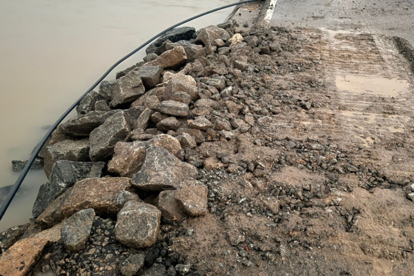 இரு துண்டுகளாக பிளவடைந்த வட்டுவாகல் பாலம்: பொதுமக்களுக்கு முக்கிய அறிவுறுத்தல் | Vattuwagal Bridge Split Into Two Pieces