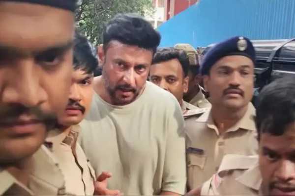 என்னால் வாழ முடியாது.. விஷம் கொடுங்க!! கதறி அழுத நடிகர் தர்ஷன்.. | Darshan Cry Give Me Poison Haven T Seen Sunlight