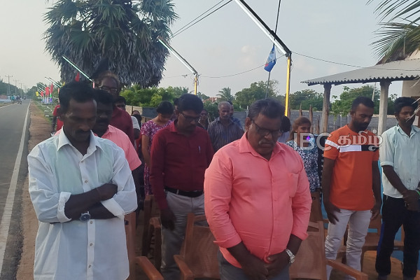 மறக்க முடியாத அலைகள்: பல்வேறு பகுதிகளில் சுனாமி பேரழிவின் நினைவேந்தல் | 21St Anniversary Of The Tsunami Disaster