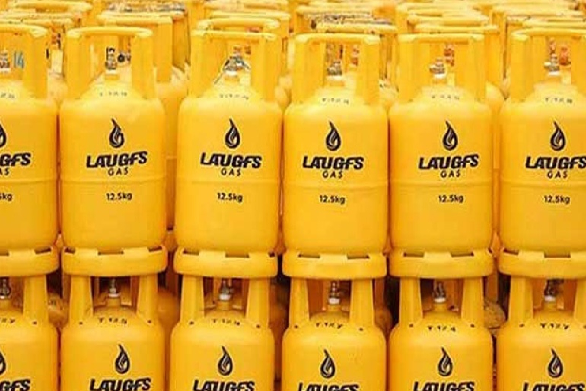 நள்ளிரவு முதல் உச்சத்தை தொடும் சமையல் எரிவாயு விலை | Increases Domestic Lp Gas Prices From Midnight நள்ளிரவு முதல் உச்சத்தை தொடும் சமையல் எரிவாயு விலை | Increases Domestic Lp Gas Prices From Midnight