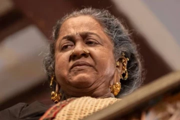 தமிழகத்தில் மட்டுமே ராதிகாவின் தாய்கிழவி படம் செய்துள்ள வசூல் எவ்வளவு தெரியுமா?