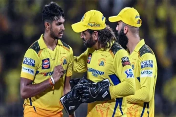 கிரிக்கெட்டில் தோனியை தந்தையாக கருதும் இலங்கையின் வேகப்புயல்