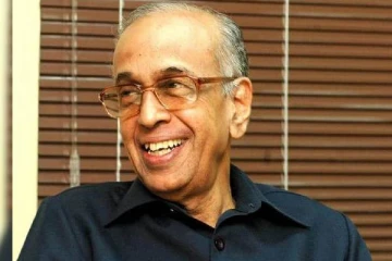 ரூ 6 லட்சம் மதிப்பிலான கார், அலைபேசி இல்லை: ரூ 6300 கோடியை நன்கொடையாக வழங்கிய தமிழர்