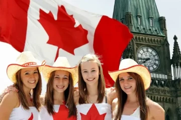 உலகின் மகிழ்ச்சியான நாடுகளின் பட்டியலில் முன்னிலையில் கனடா