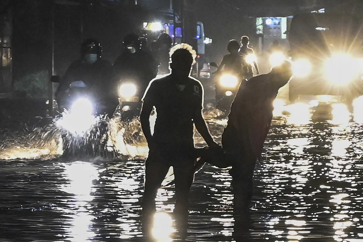 கனமழை காரணமாக களனிவெலி தொடருந்து பாதை அபிவிருத்திப் பணிகள் ஒத்திவைப்பு | Postponement Kelaniveli Railway Development Works கனமழை காரணமாக களனிவெலி தொடருந்து பாதை அபிவிருத்திப் பணிகள் ஒத்திவைப்பு | Postponement Kelaniveli Railway Development Works