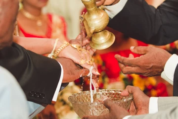 பூசா சிறைச்சாலைக்குள் ஆடம்பர திருமணம்; கண்காணிப்பாளர் மீது கொடூர தாக்குதல்!