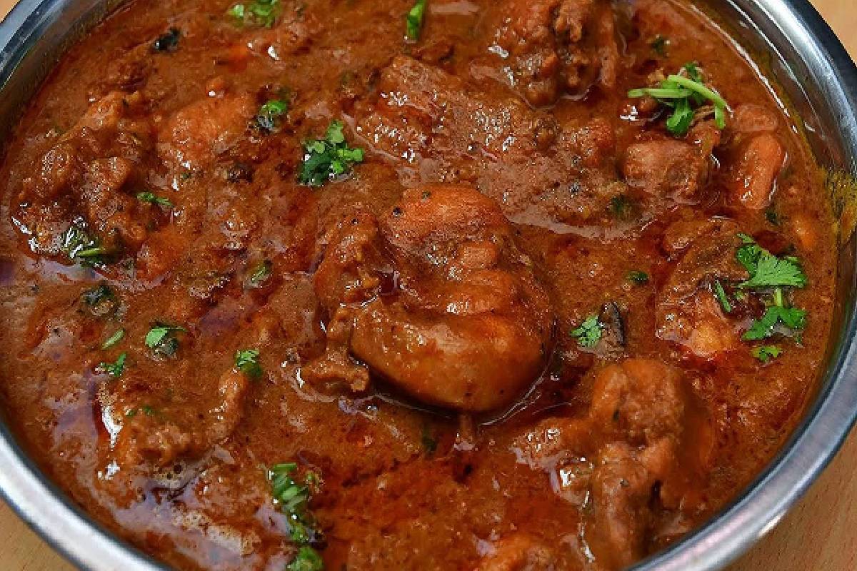 கிராமத்து பாணியில் வறுத்தரைத்த சிக்கன் குழம்பு... இப்படி ஒரு முறை செய்து பாருங்க | How To Make Village Style Chicken Gravy கிராமத்து பாணியில் வறுத்தரைத்த சிக்கன் குழம்பு... இப்படி ஒரு முறை செய்து பாருங்க | How To Make Village Style Chicken Gravy