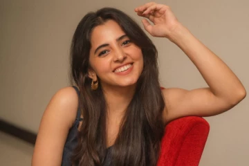 கில்லர் நாயகி ப்ரீத்தி அஸ்ராணியின் லேட்டஸ்ட் Stunning போட்டோஷூட்..