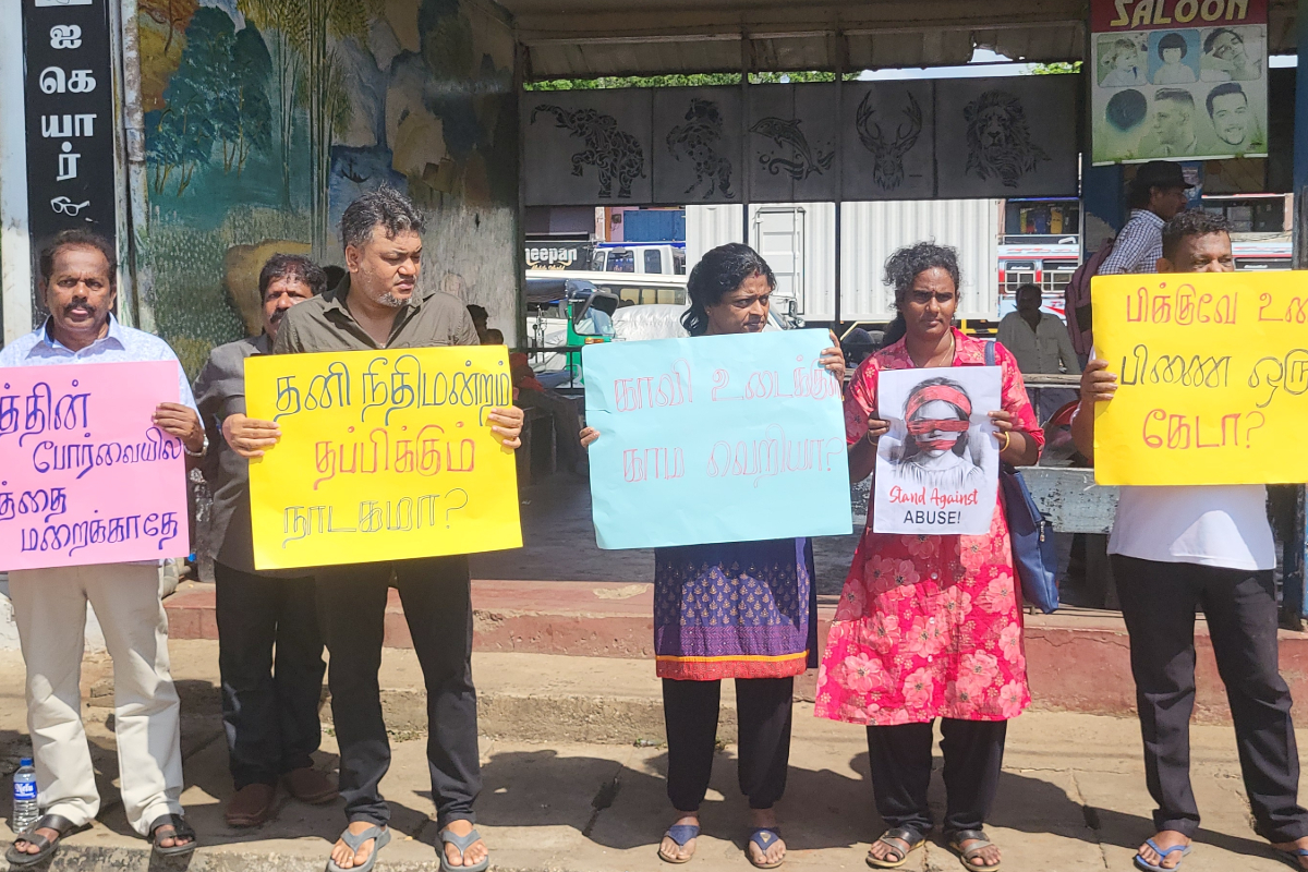 பாலியல் அத்துமீறலுக்கு உள்ளான சிறுமிக்கு நீதிகோரி வவுனியாவில் ஆர்ப்பாட்டம் | Protest In Vavuniya Demanding Justice For The Girl