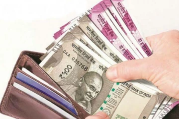 வீட்டில் தீராத பணக்கஷ்டமா? சம்பளத்தில் முதல் செலவாக இதை வாங்குங்க! அதிர்ஷ்டம் கொட்டுமாம்