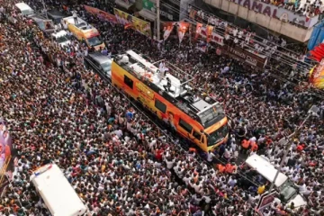 கரூரில் காயமடைந்தவர்கள் வீடு திரும்பினர்