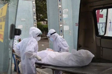 வைத்தியசாலையில் நிரம்பி வழியும் கொரோனா சடலங்கள்