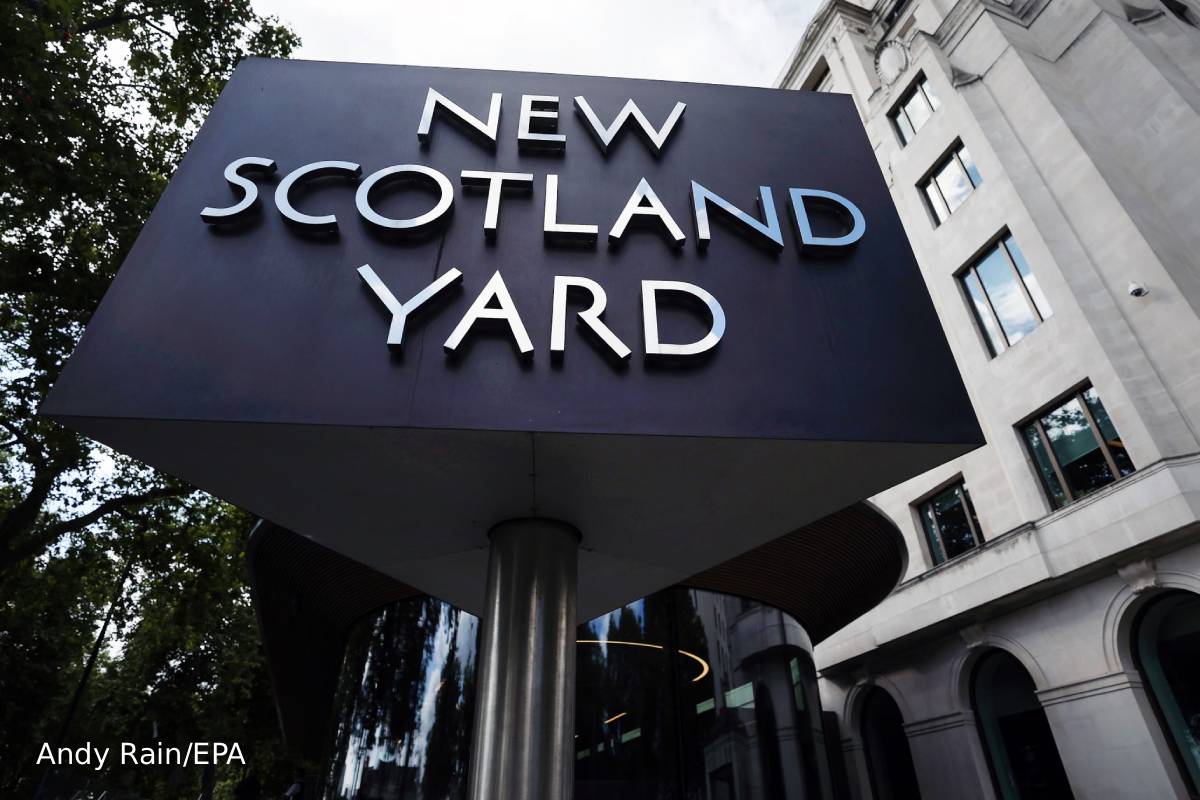 four arrested in london who suspicion spy for iran
