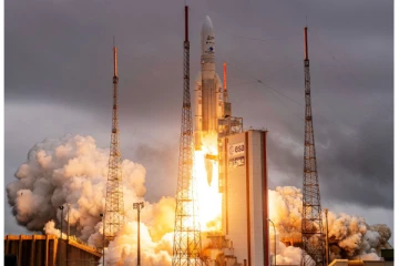 உலகின் மிக சக்திவாய்ந்த விண்வெளி தொலைநோக்கி! வெற்றிகரமாக விண்ணில் ஏவிய NASA!