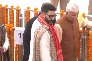 ஐஸ்வர்யா ராய் இல்லாமல் அயோத்திக்கு தனியாக வந்த அபிஷேக்.. விவாகரத்து உறுதியா?